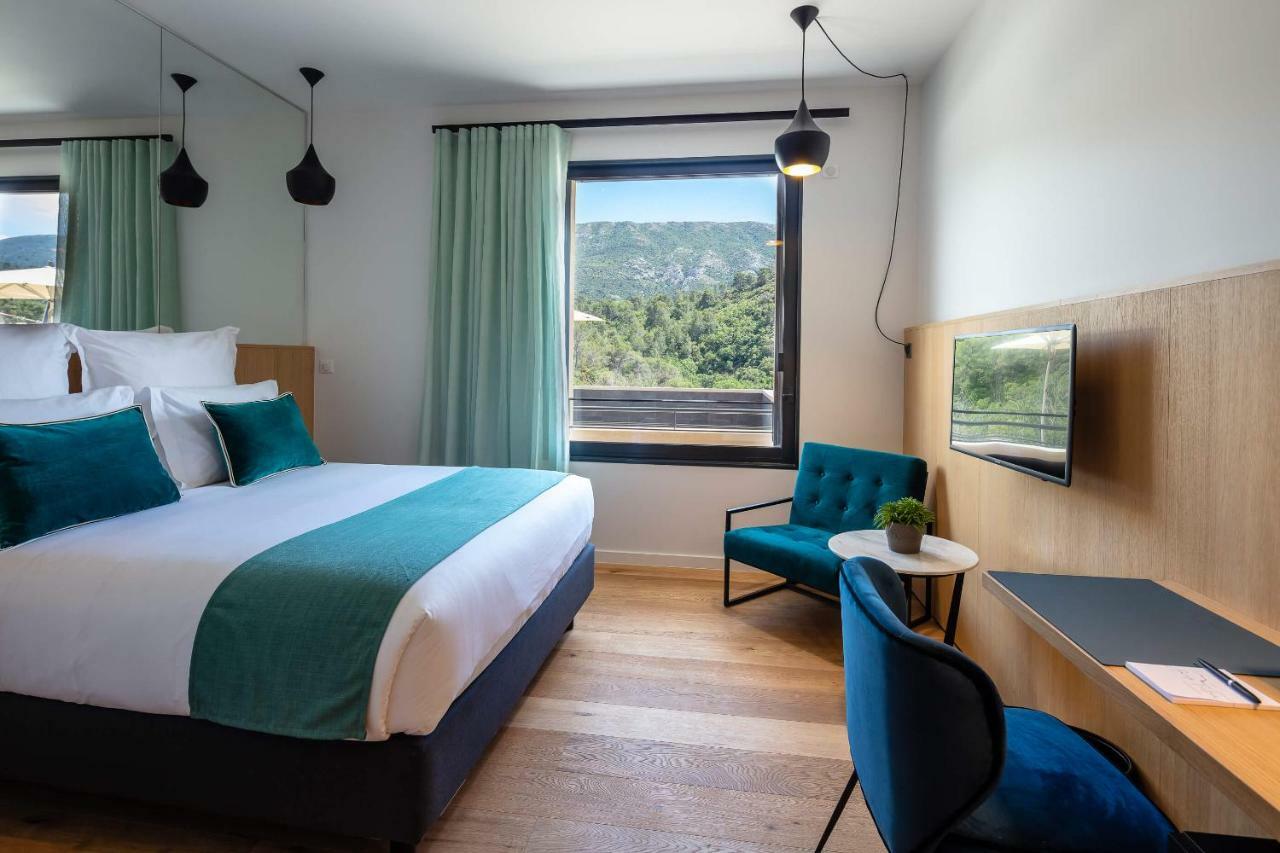 Hotel Sainte Victoire Vauvenargues Экстерьер фото