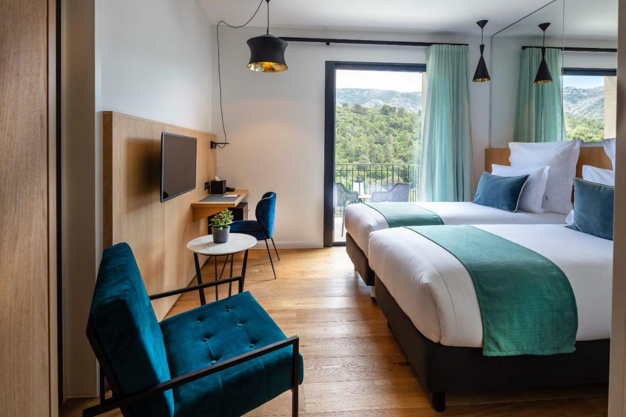 Hotel Sainte Victoire Vauvenargues Экстерьер фото